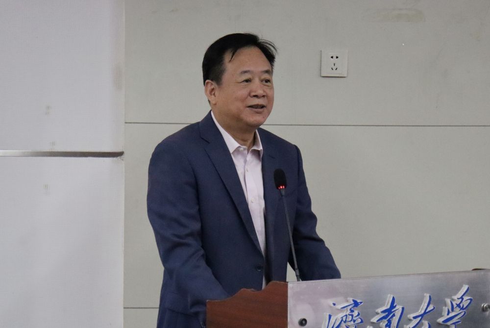 beat365手机版官网校友会会长张伟_副本.jpg