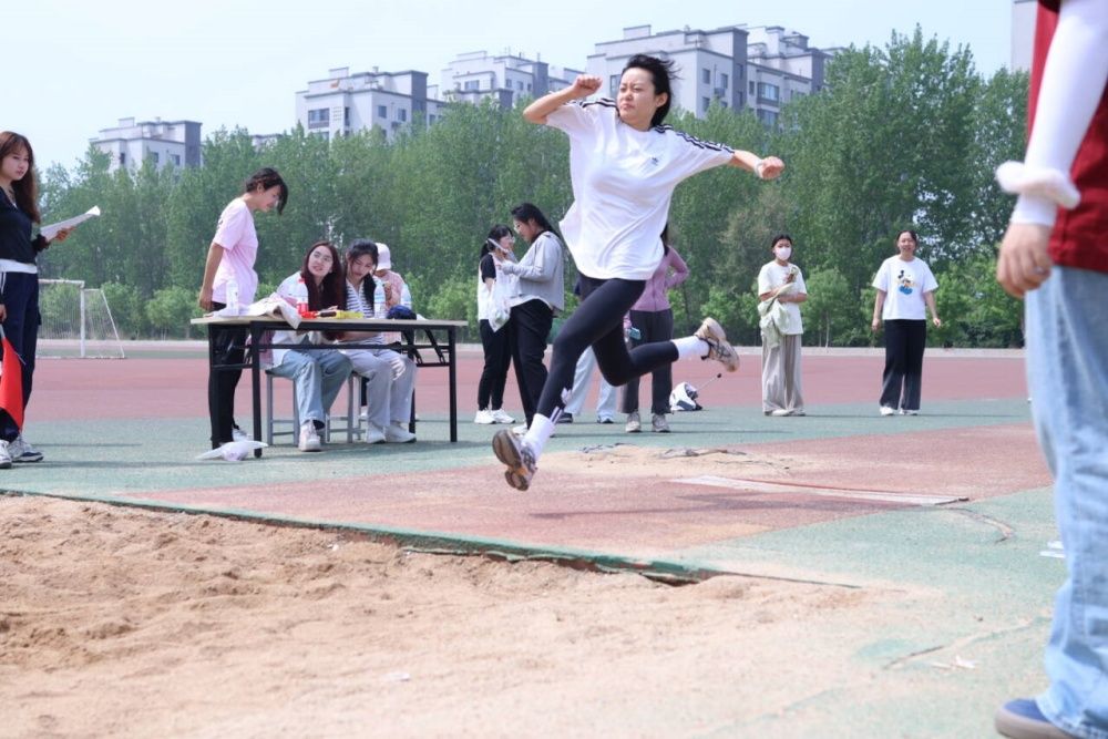 院运动会图片3_副本.jpg